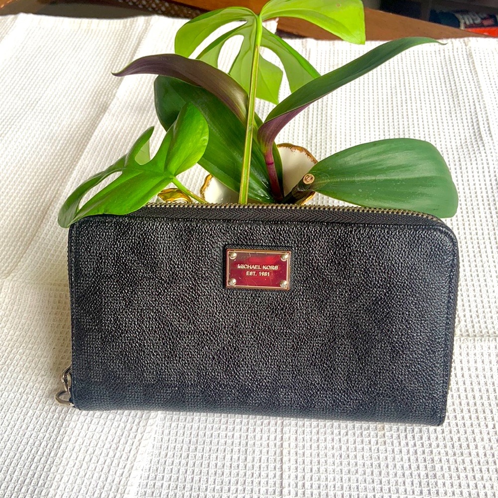 MICHAEL KORS WALLET